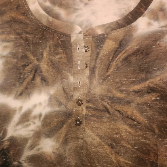 LONG SLEEVE PULLOVER(4/$25) - Picture 3 of 3